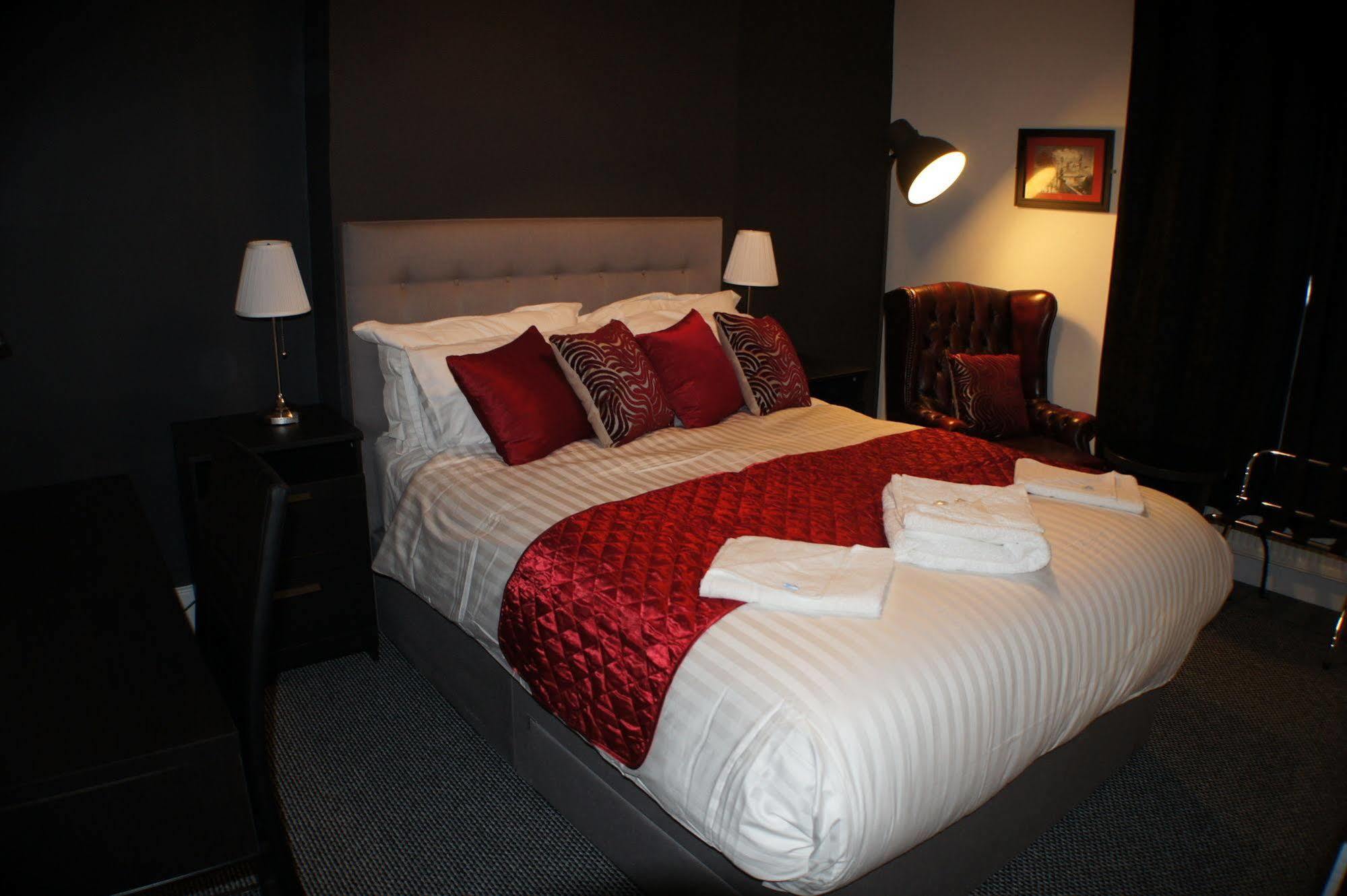 Hotel Grand Junction Arms à Londres Extérieur photo