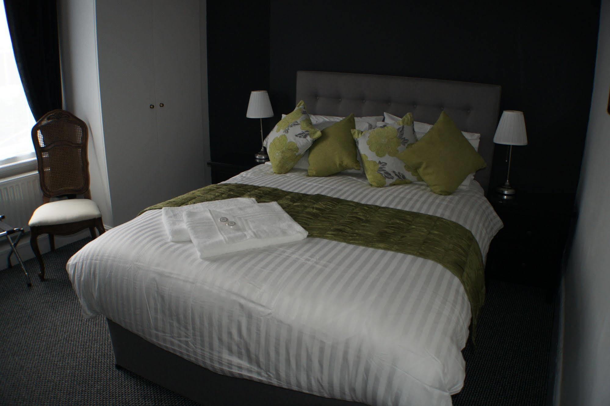 Hotel Grand Junction Arms à Londres Extérieur photo